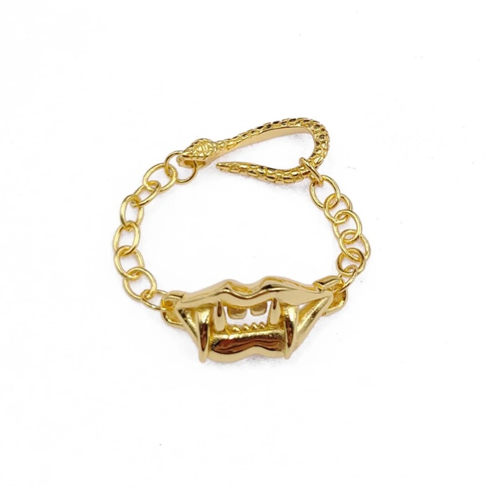 Verameat Adjustable 14k Gold Vampy Bestie Chain Ring with Snake Clasp NWT